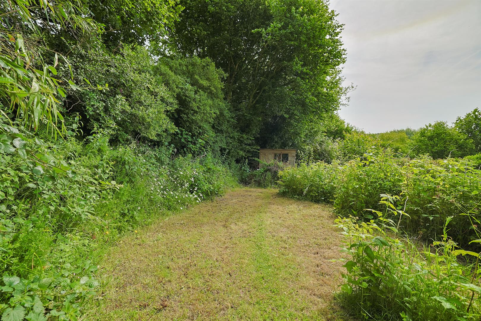 Walters Row, Dunvant, Swansea, SA2 7TB